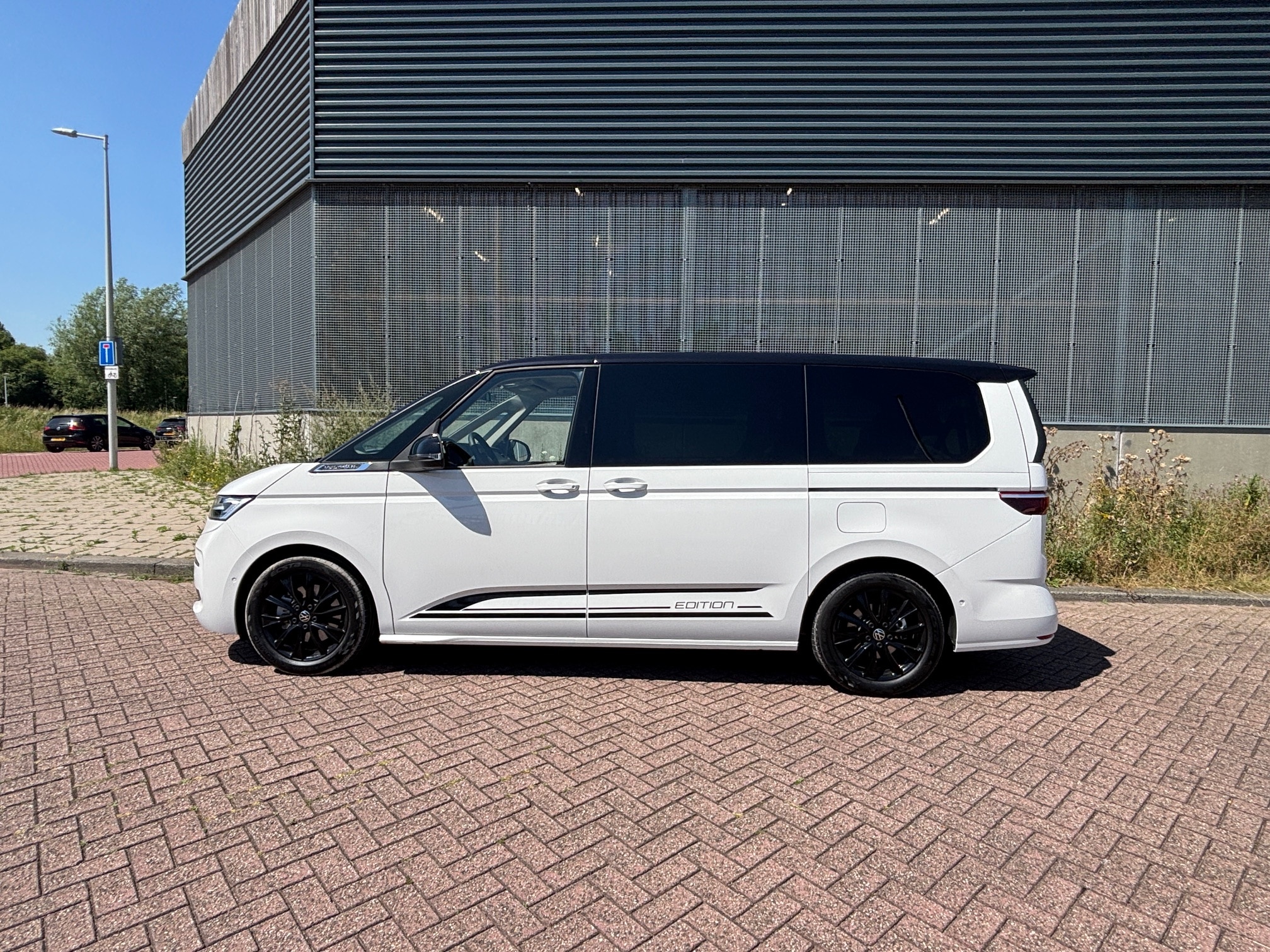 Volkswagen Multivan - Company Car and Van