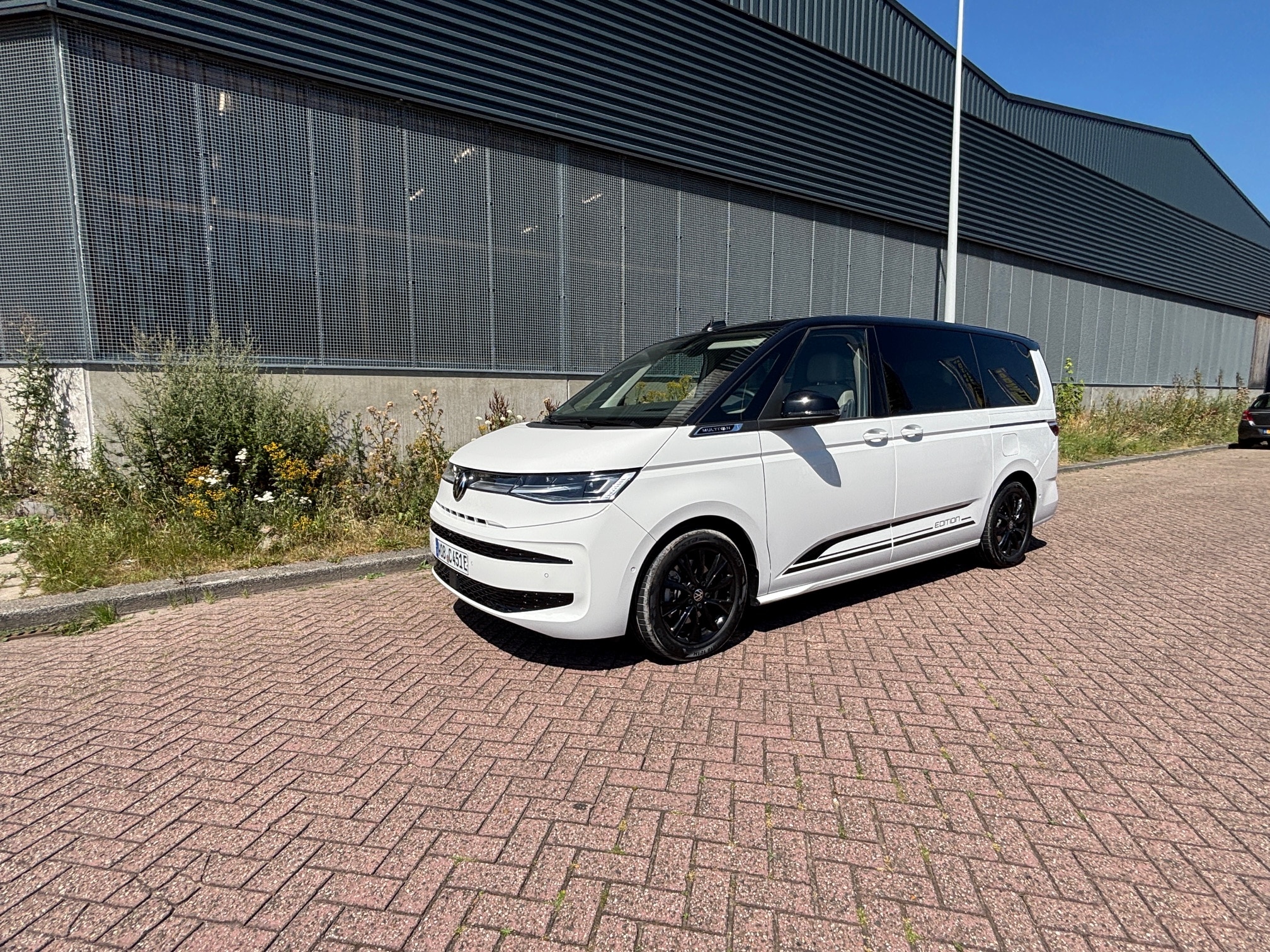 Volkswagen Multivan - Company Car and Van