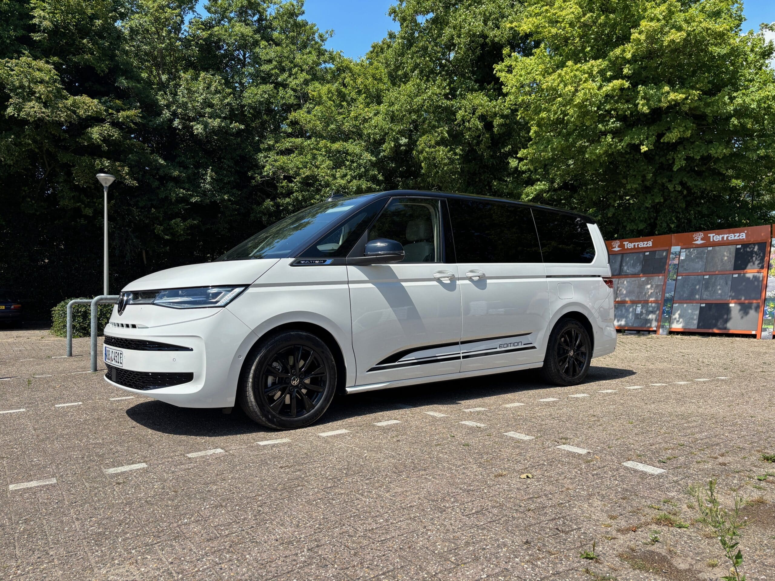 Volkswagen Multivan - Company Car and Van